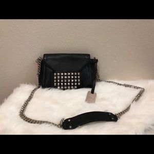 KENNETH COLE CROSSBODY LEATHER BAG